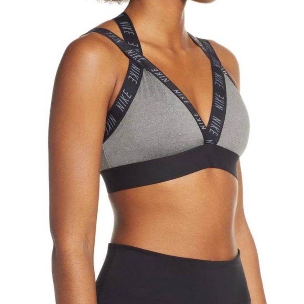 Nike Womens Sports Bra Medium Indy Gray Black Strappy Spell Out No Wire